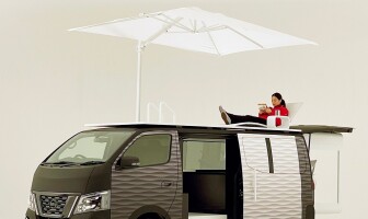 Nissan создал идеальную машину для фрилансеров: с балконом и рабочим столом на воздухе