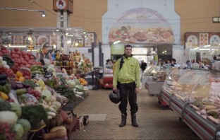 Кейс: как снять документалку про доставщиков, которая изменит транспортную систему