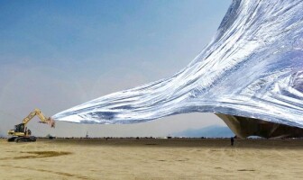 Художник из России создаст инсталляцию из космических одеял NASA