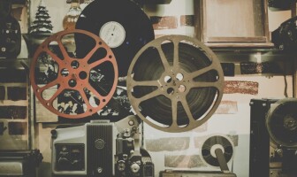 Какие вакансии можно найти в театре и кино?